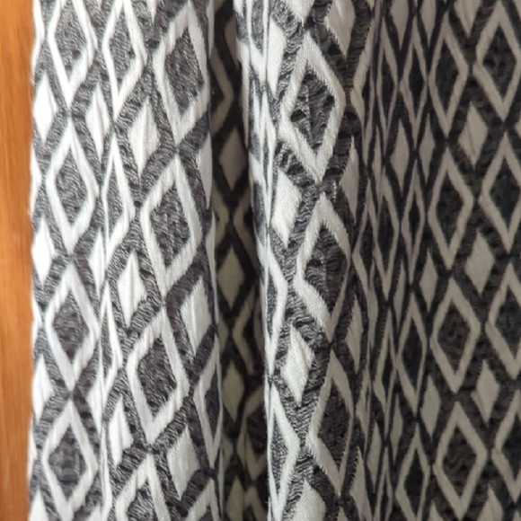 Geometric Patterned Gray Jacket - Picture 10 of 12